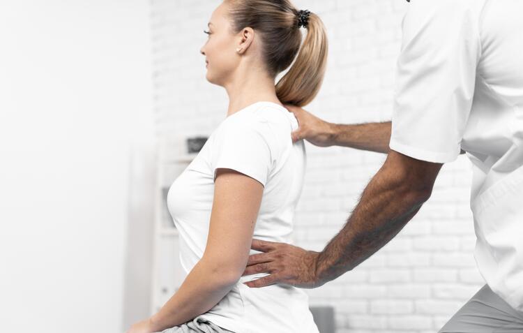 <strong>The Benefits of Regular Chiropractic Adjustments for Athletes</strong>